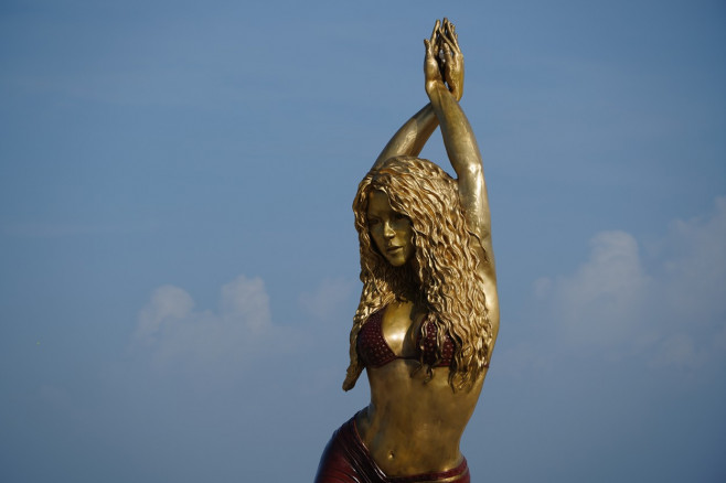 Giant Shakira sculpture unveiled