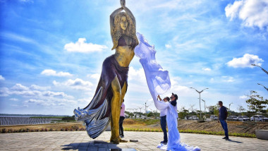 statuia shakirei din columbia