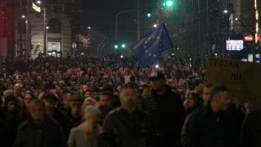 proteste serbia belgrad steag ue