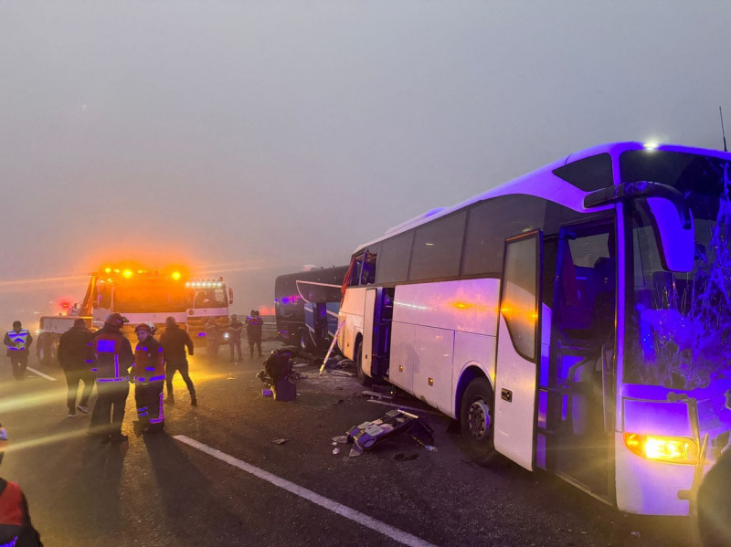 Tragic accident in northwestern Turkiye claims 57 injuries and 11 lives