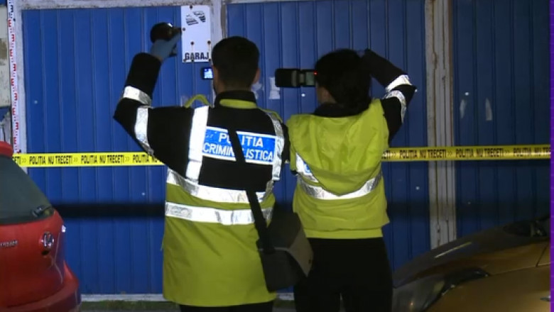 politie face verifciari la un bancomat spart