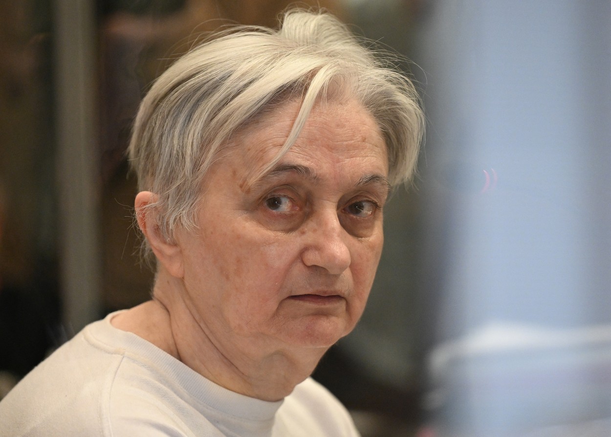 Soţia unui criminal în serie a fost condamnată la închisoare pe viaţă pentru că l-a ajutat pe bărbat să ucidă două fete: „Regret tot”