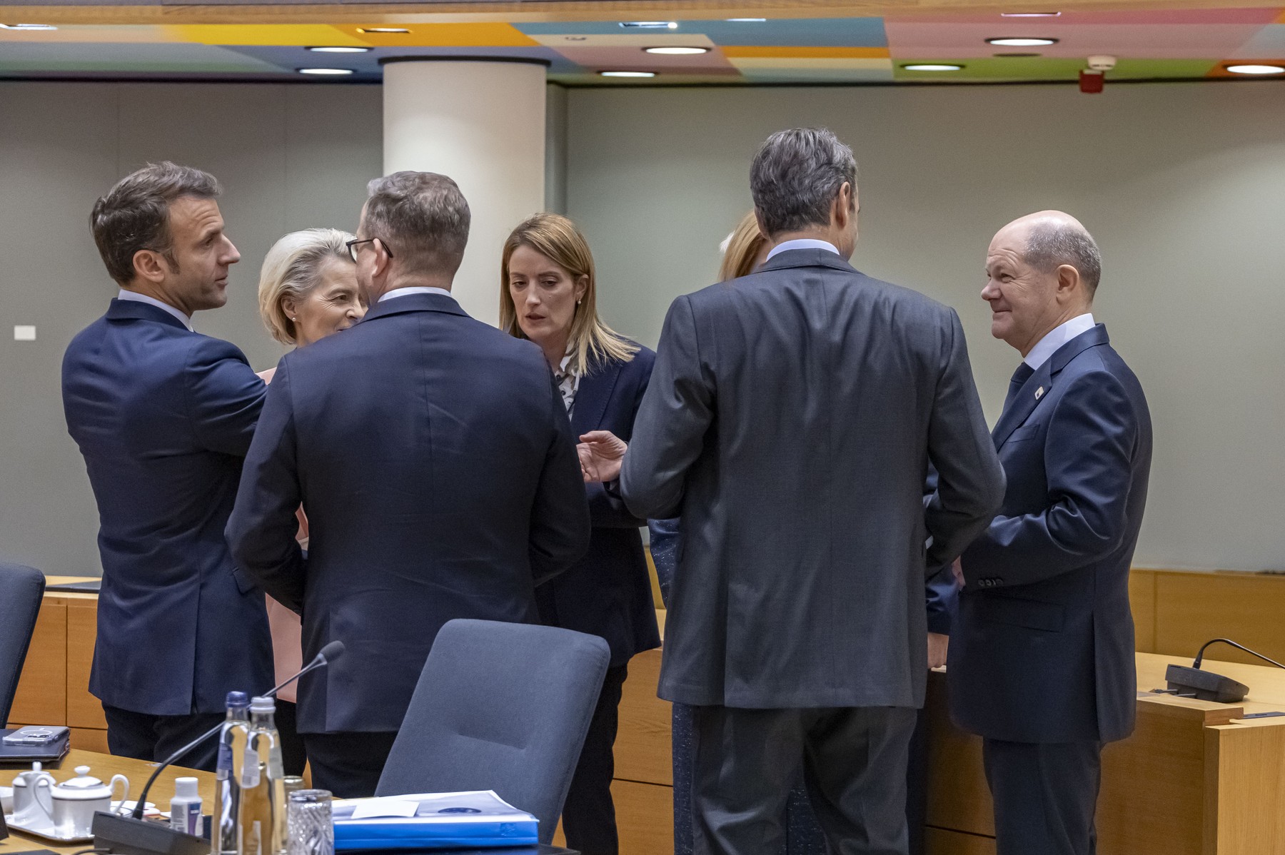 „Acord istoric” între Parlamentul European şi statele UE privind reforma politicii de azil şi migraţie