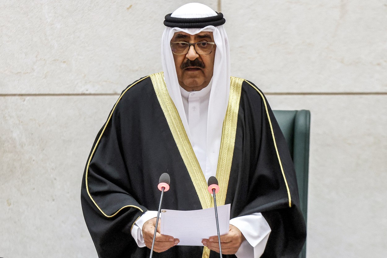 Noul emir al Kuweitului a depus jurământul. Șeicul Meshal a profitat de ocazie ca să-i critice pe aleși și pe guvernanți