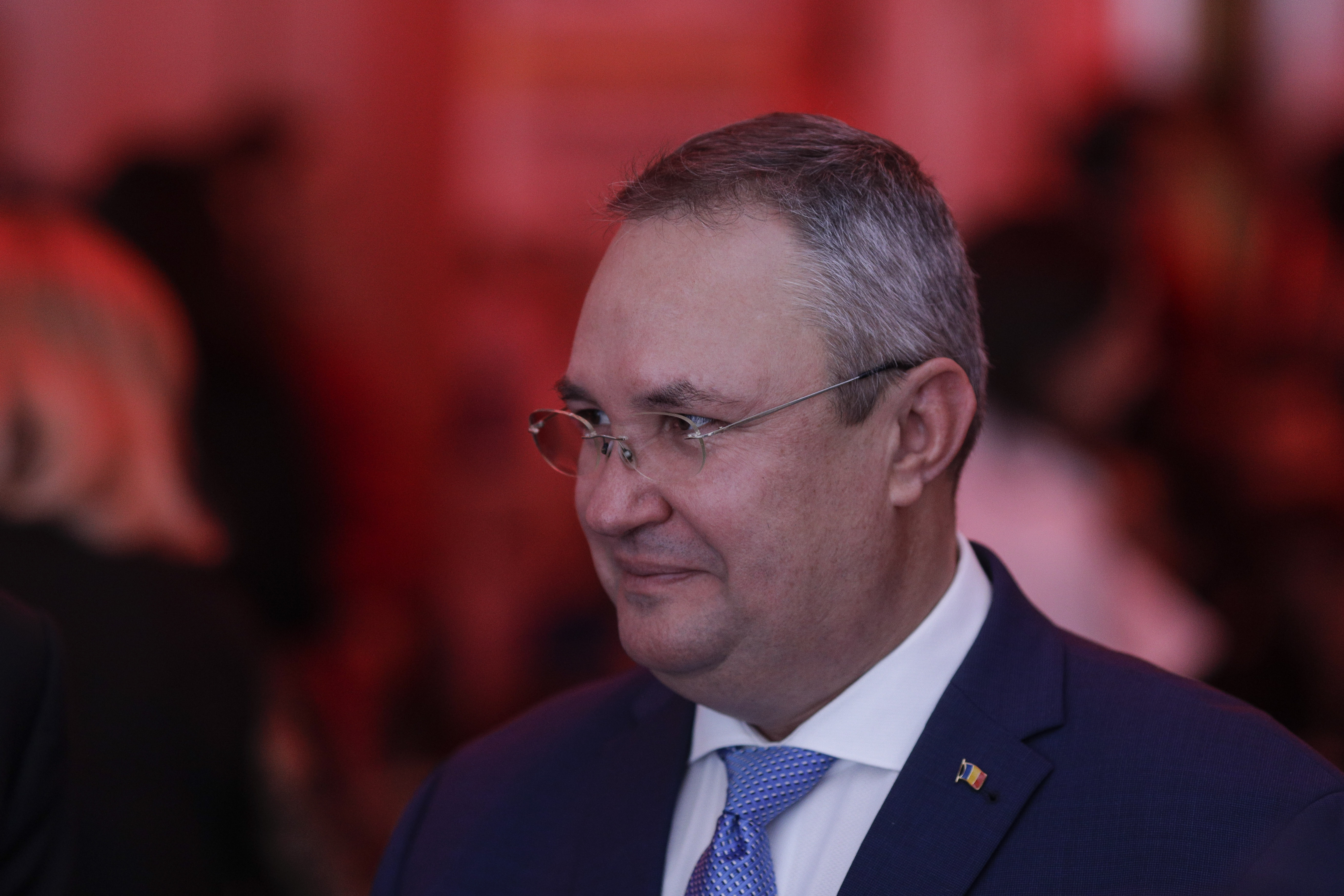 Nicolae Ciucă spune că știe să gătească sarmale și să facă pâine: „Îmi place să frământ aluatul. E ca atunci când rezolvi o problemă”