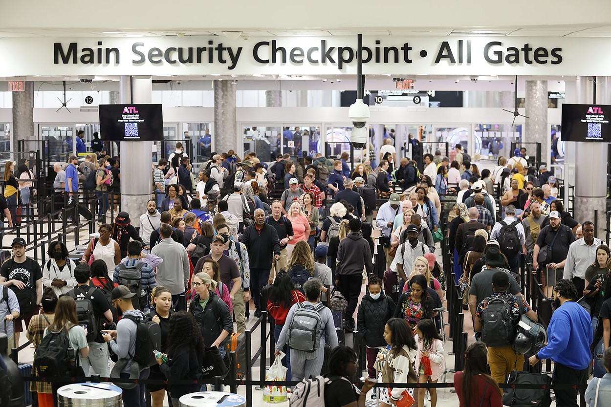 Top 10 cele mai aglomerate aeroporturi din lume în 2023