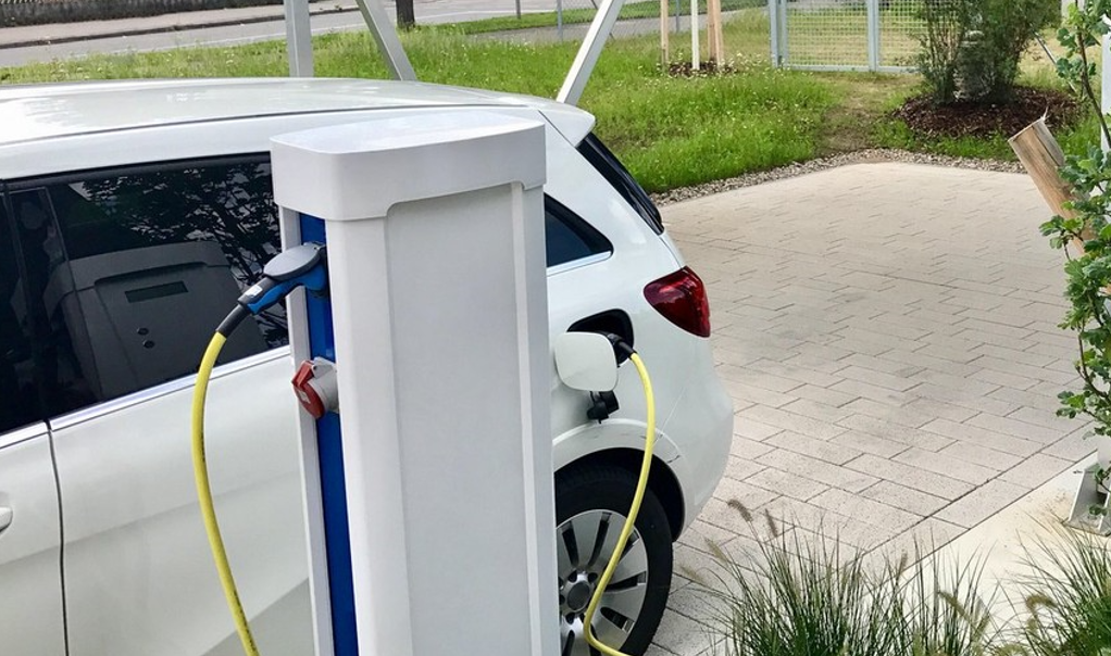 Ministrul Mediului anunţă că statul ar putea suporta o parte din leasingul maşinilor electrice, după modelul Franţei