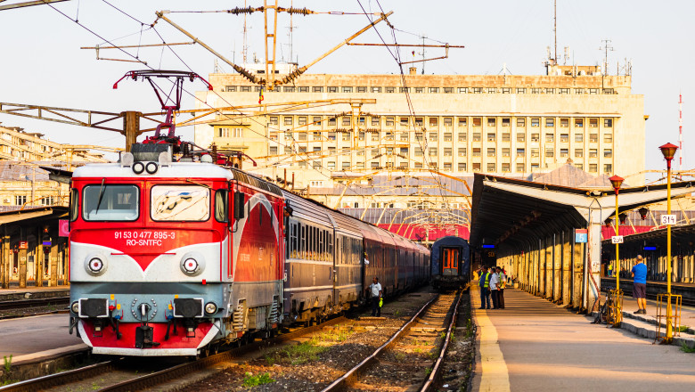 tren in gara de nord din bucuresti