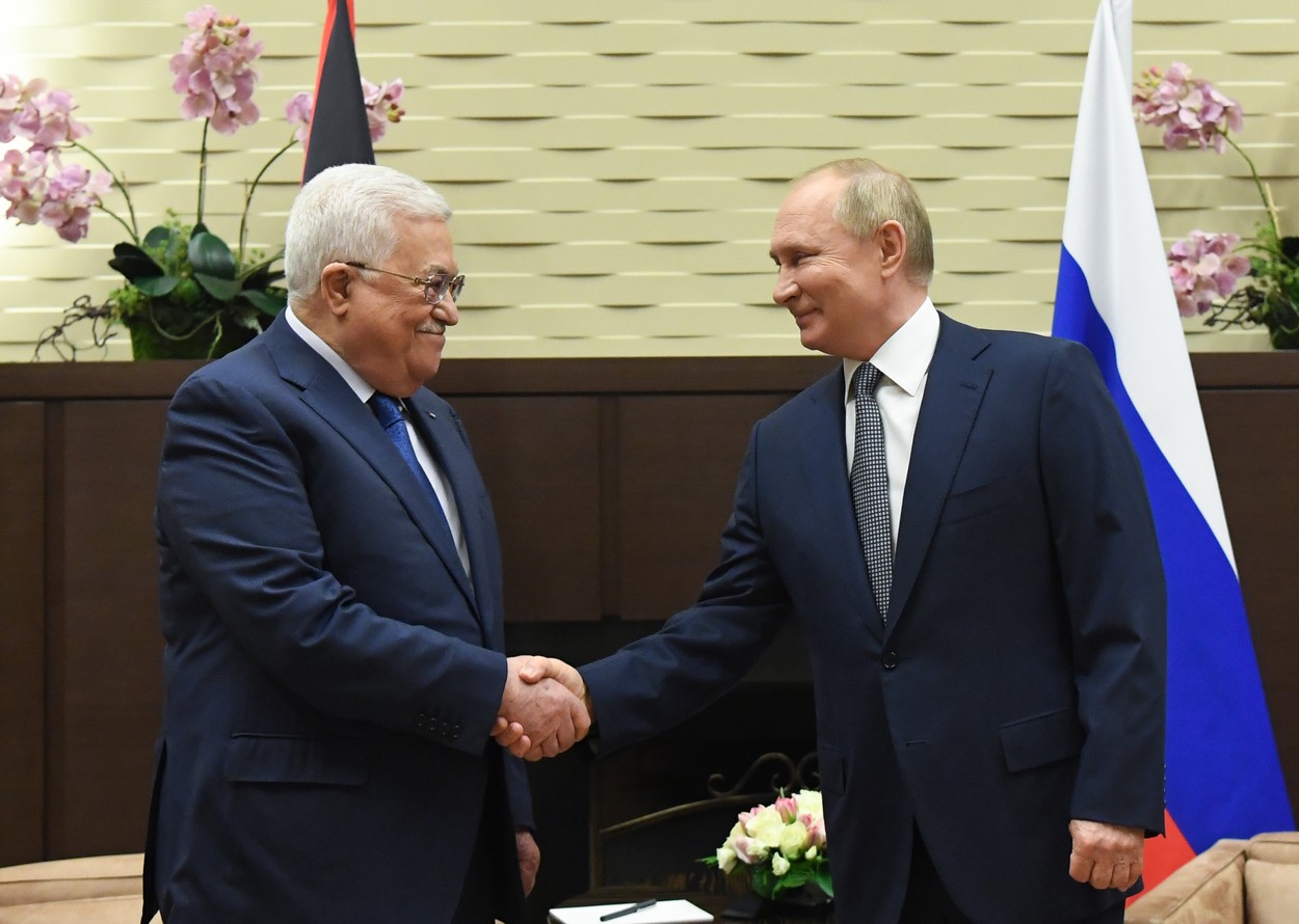 Vladimir Putin i-a promis lui Mahmoud Abbas că va continua să livreze ajutoare umanitare în Fâșia Gaza