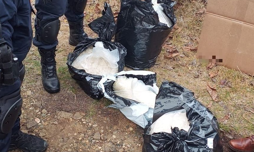 Cetățean străin prins cu 50 de kilograme de droguri în mașină, în Cluj