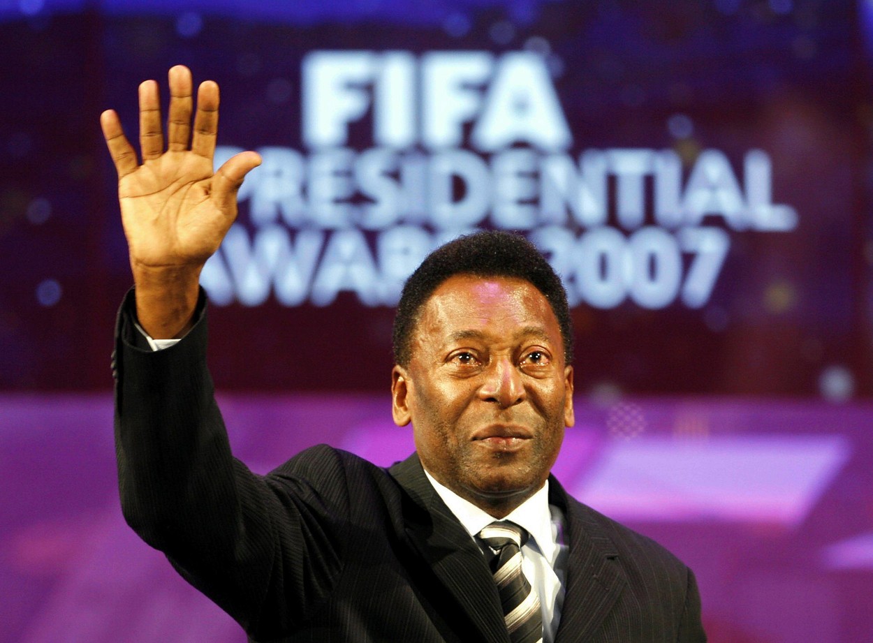 Brazilienii l-au omagiat pe „regele” Pele la un an de la decesul său