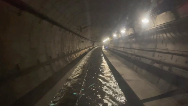 tunel feroviar inundat londra