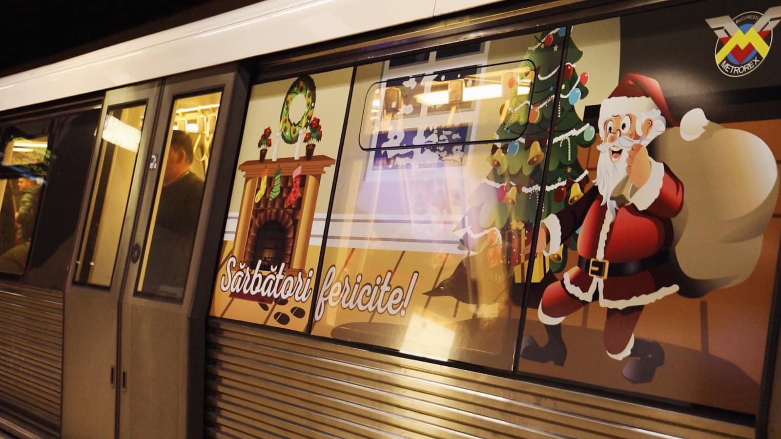 Cum vor circula metroul și autobuzele în noaptea de Revelion