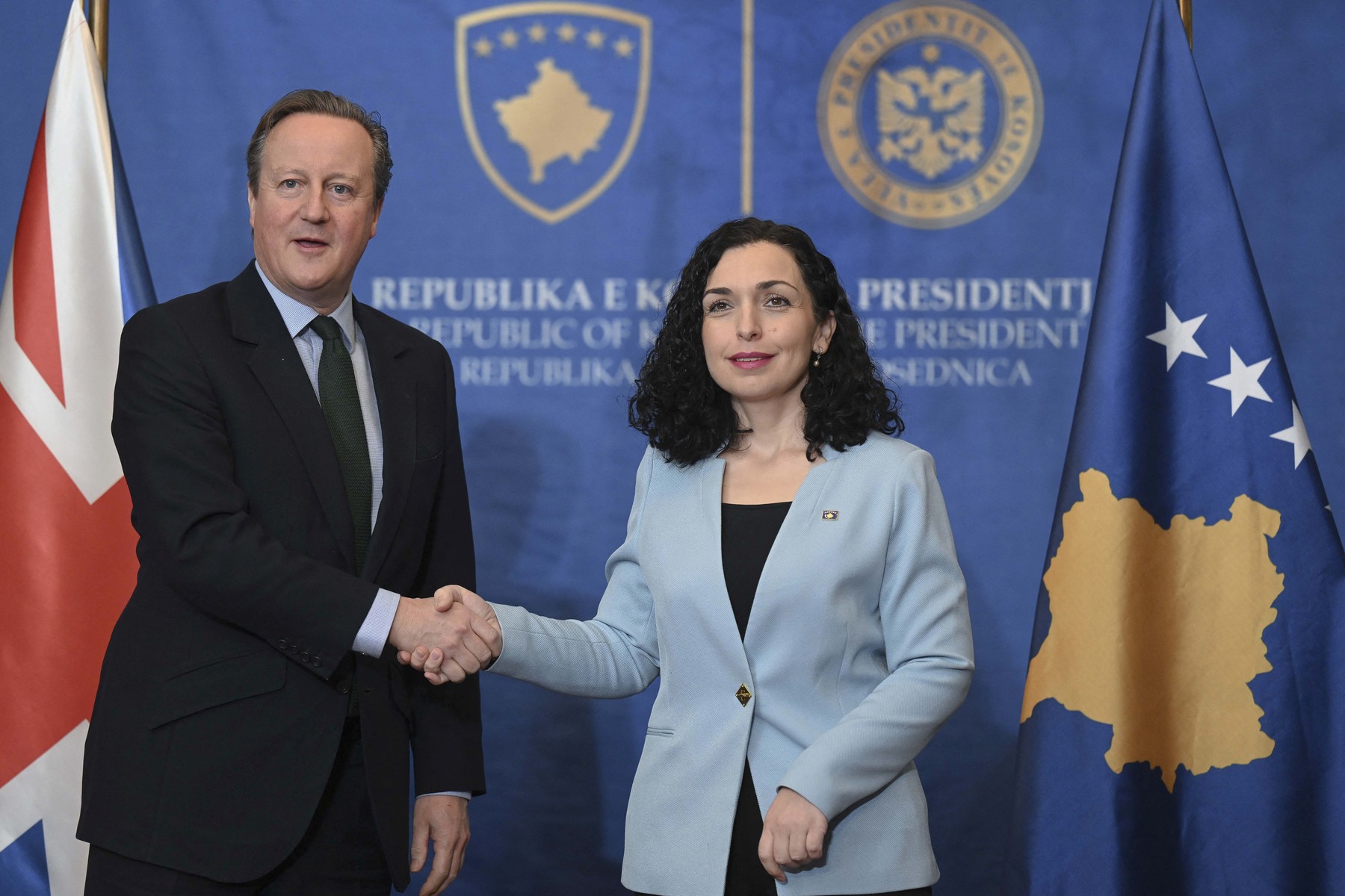 David Cameron, vizită în Kosovo: Marea Britanie investește pentru „stabilitate” în Balcanii de Vest