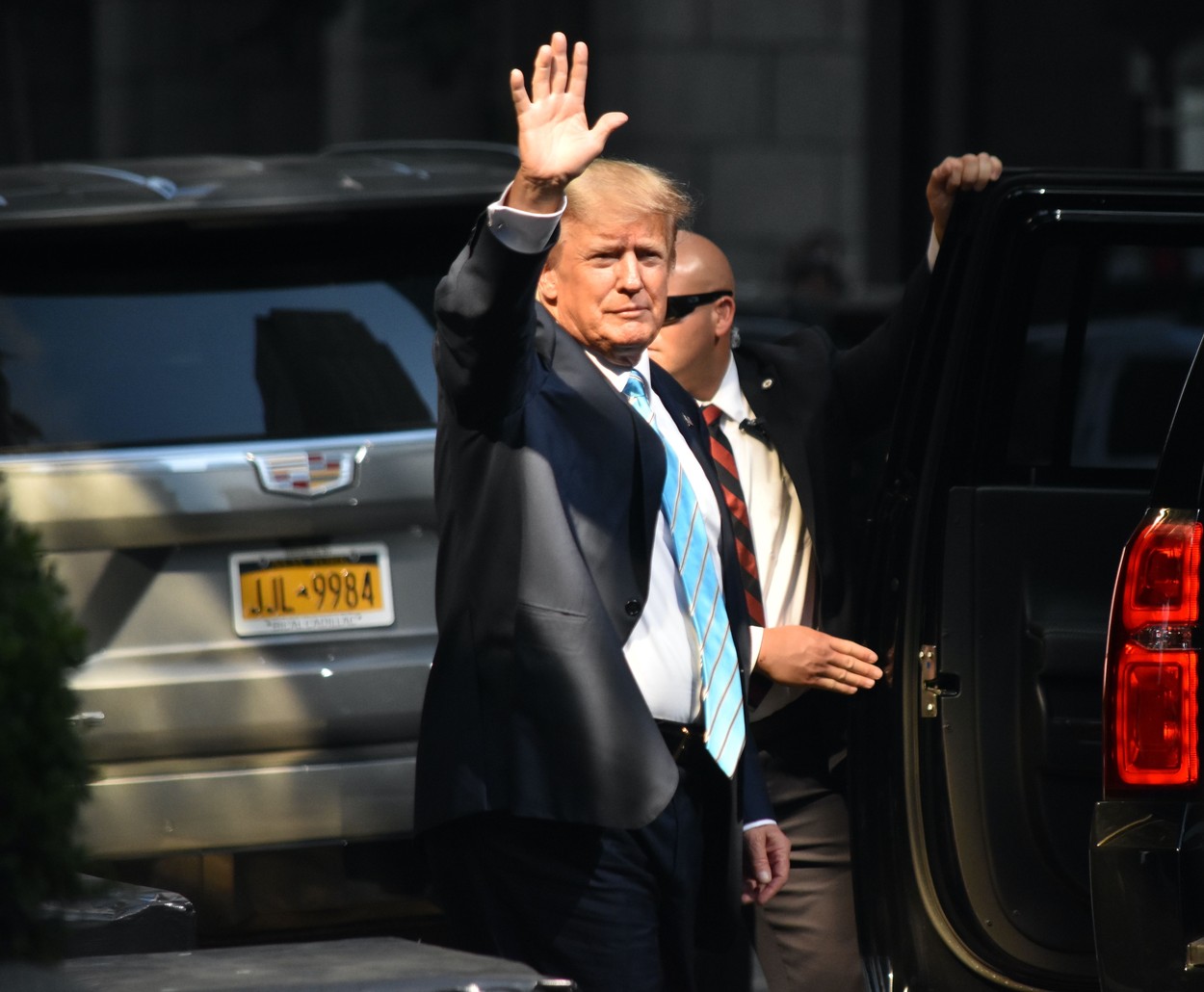 Câți bani a încasat Trump de la chinezi, când era președintele SUA. Un raport al democraților dezvăluie sume astronomice