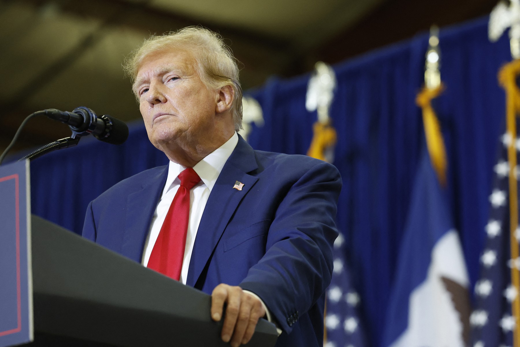 Un judecător anunţă oficial că Trump datorează 454 de milioane de dolari într-un caz de fraudă