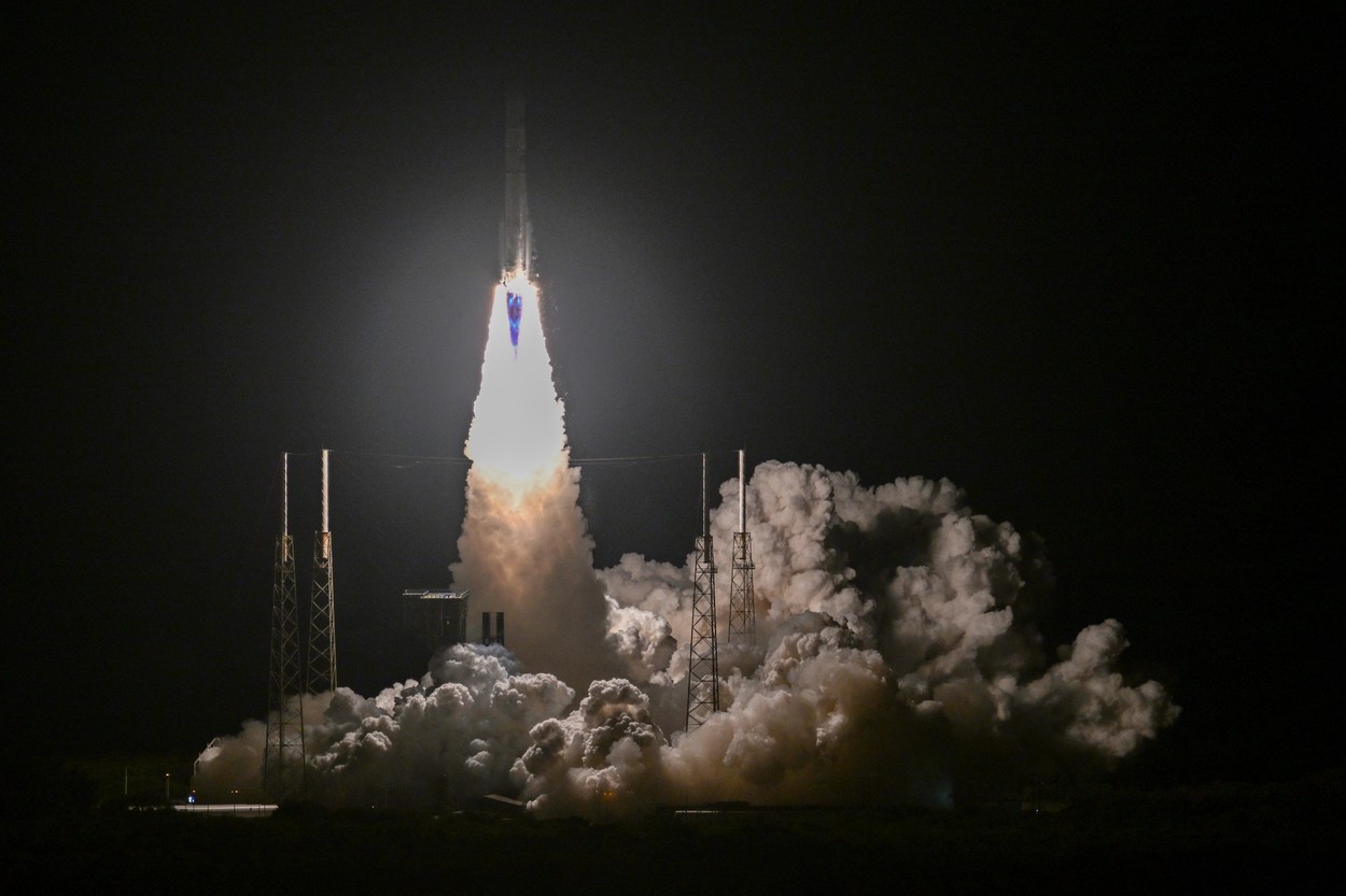 NASA a lansat racheta Vulcan Centaur care va duce pe Lună cenușa creatorului Star Trek