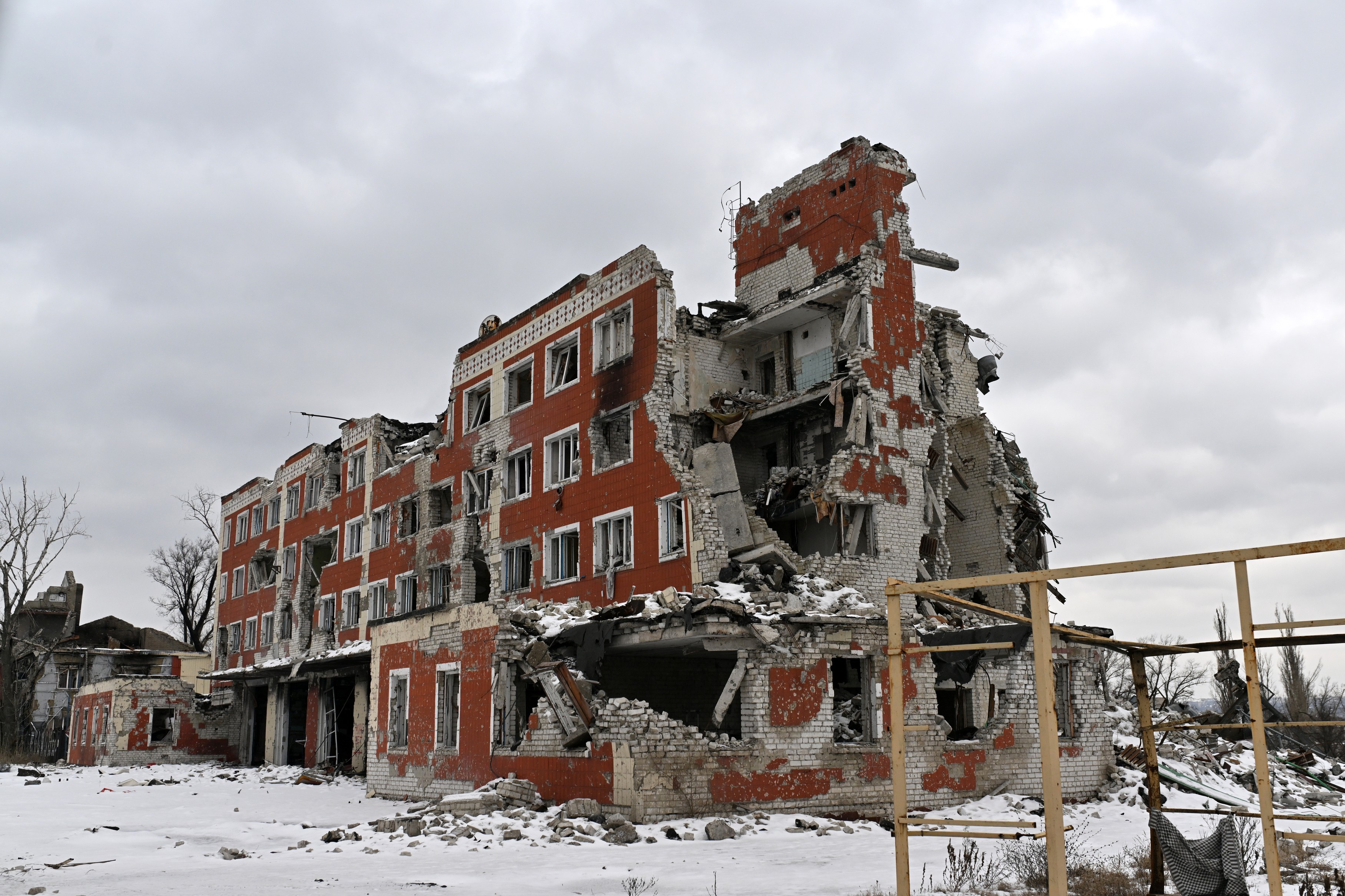„Foc prietenos”, dubla 3: Rușii s-au bombardat din greșeală unii pe alții, în Luhansk. E al treilea astfel de incident într-o săptămână