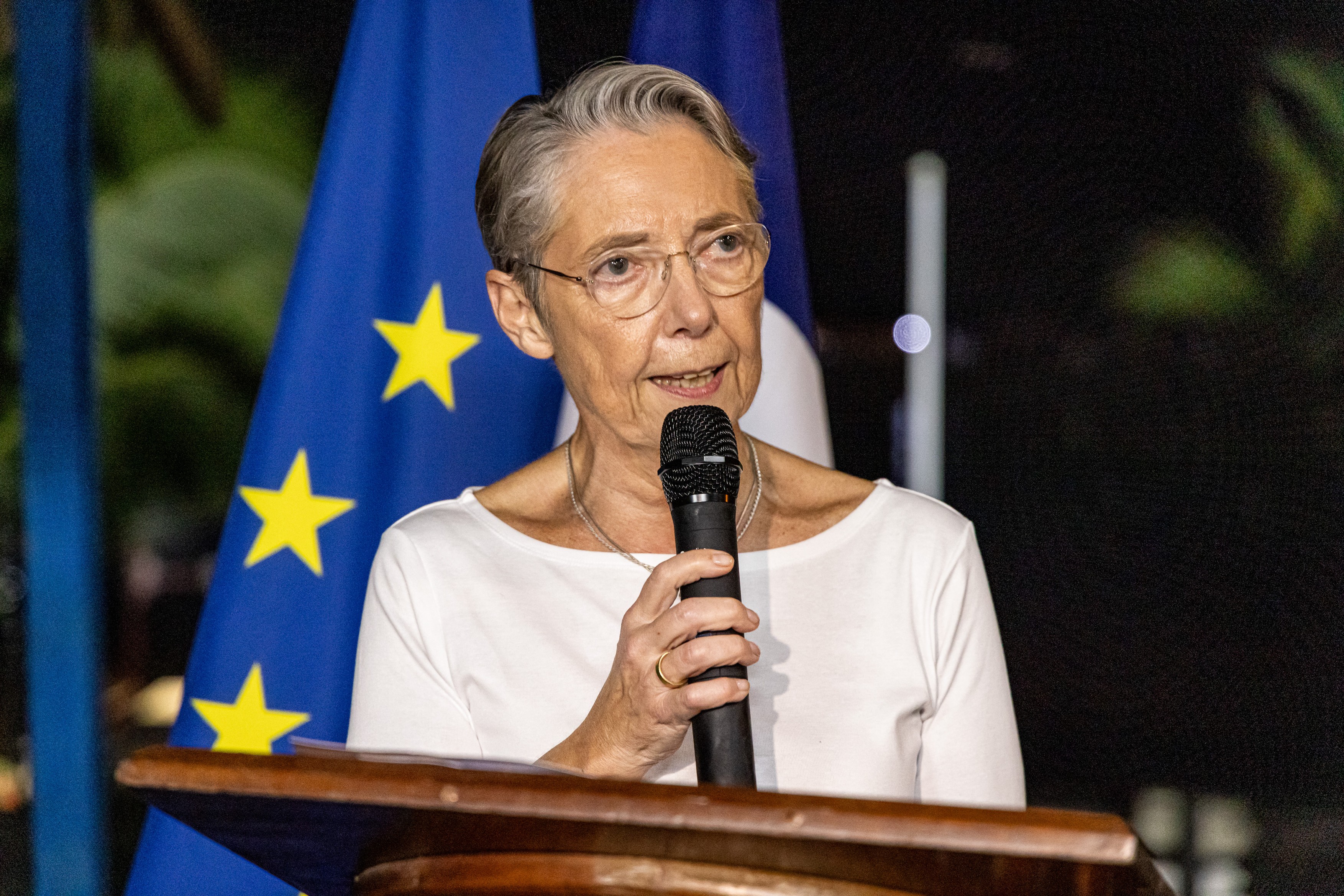 Şefa guvernului francez, Elisabeth Borne, a demisionat. Anunțul lui Emmanuel Macron