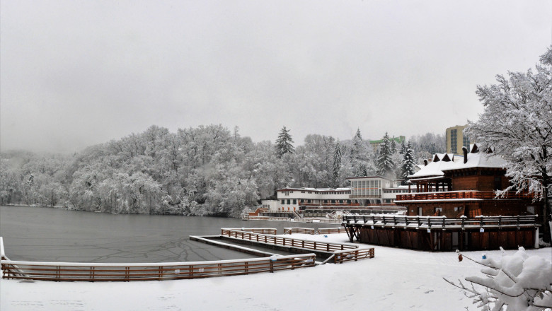 cazare sovata lacul ursu