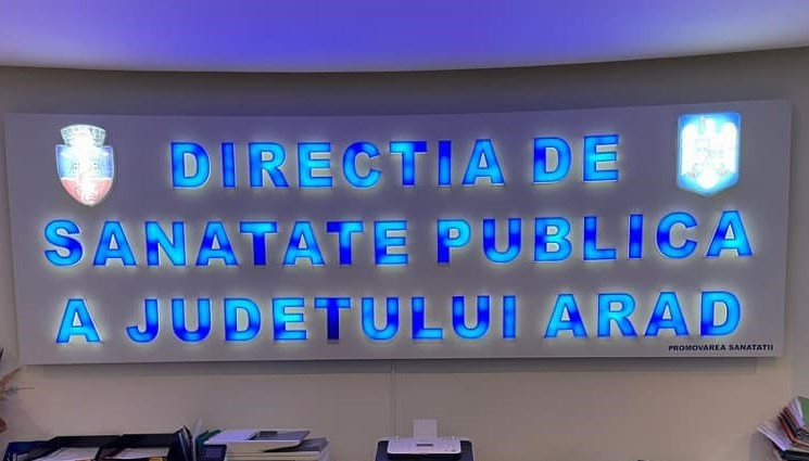 Doi directori de la DSP Arad s-au luat la bătaie. Angajații au sunat la 112