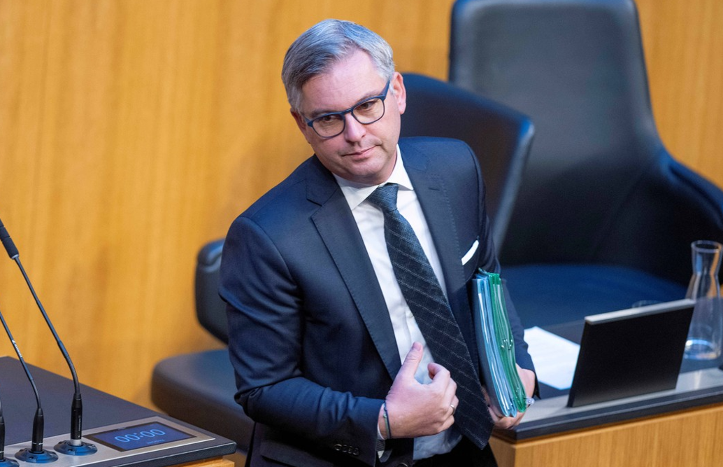 Ministrul austriac al finanţelor, lăsat fără permis de conducere pentru depăşirea limitei de viteză