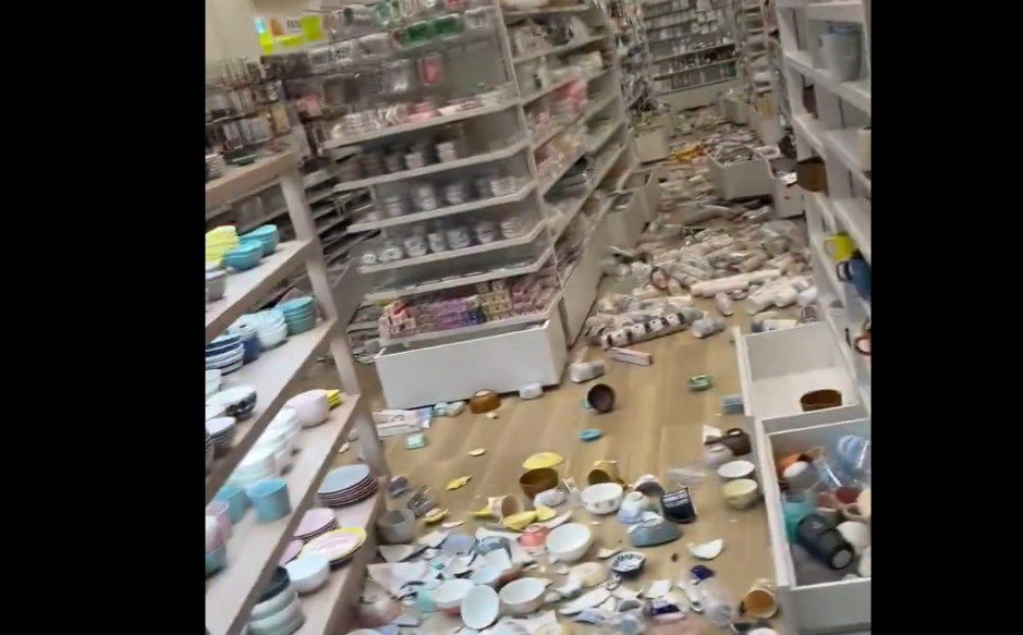 Alertă de tsunami în Japonia, după un cutremur de 7,6. Oamenii au primit ordin de evacuare. Imagini cu distrugerile provocate de seism