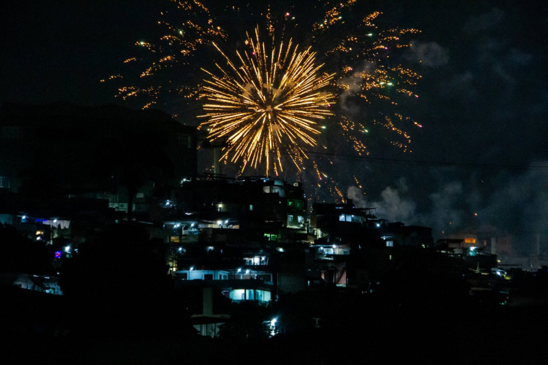 Fireworks display at the German complex Rio de Janeiro (RJ) 01/01/20124 - CPX / FOGOS/NOVO YEAR/ COMPLEXO DO ALEMAO - Th