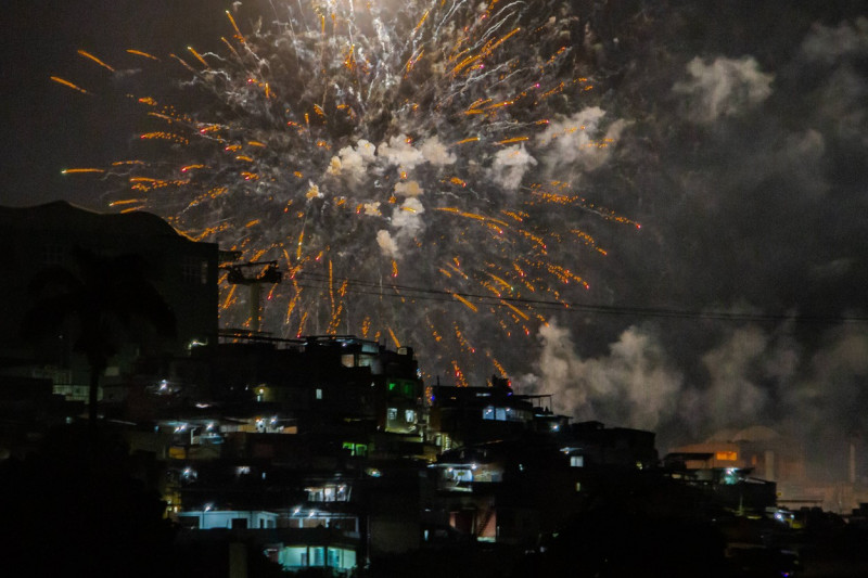 Fireworks display at the German complex Rio de Janeiro (RJ) 01/01/20124 - CPX / FOGOS/NOVO YEAR/ COMPLEXO DO ALEMAO - Th