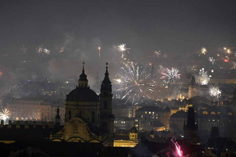 silvestrovské oslavy, Silvestr, Nový rok, zábavní pyrotechnika, ohňostroj, Praha