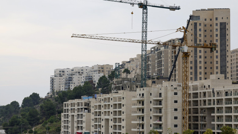 blocuri în construcție în Ierusalim