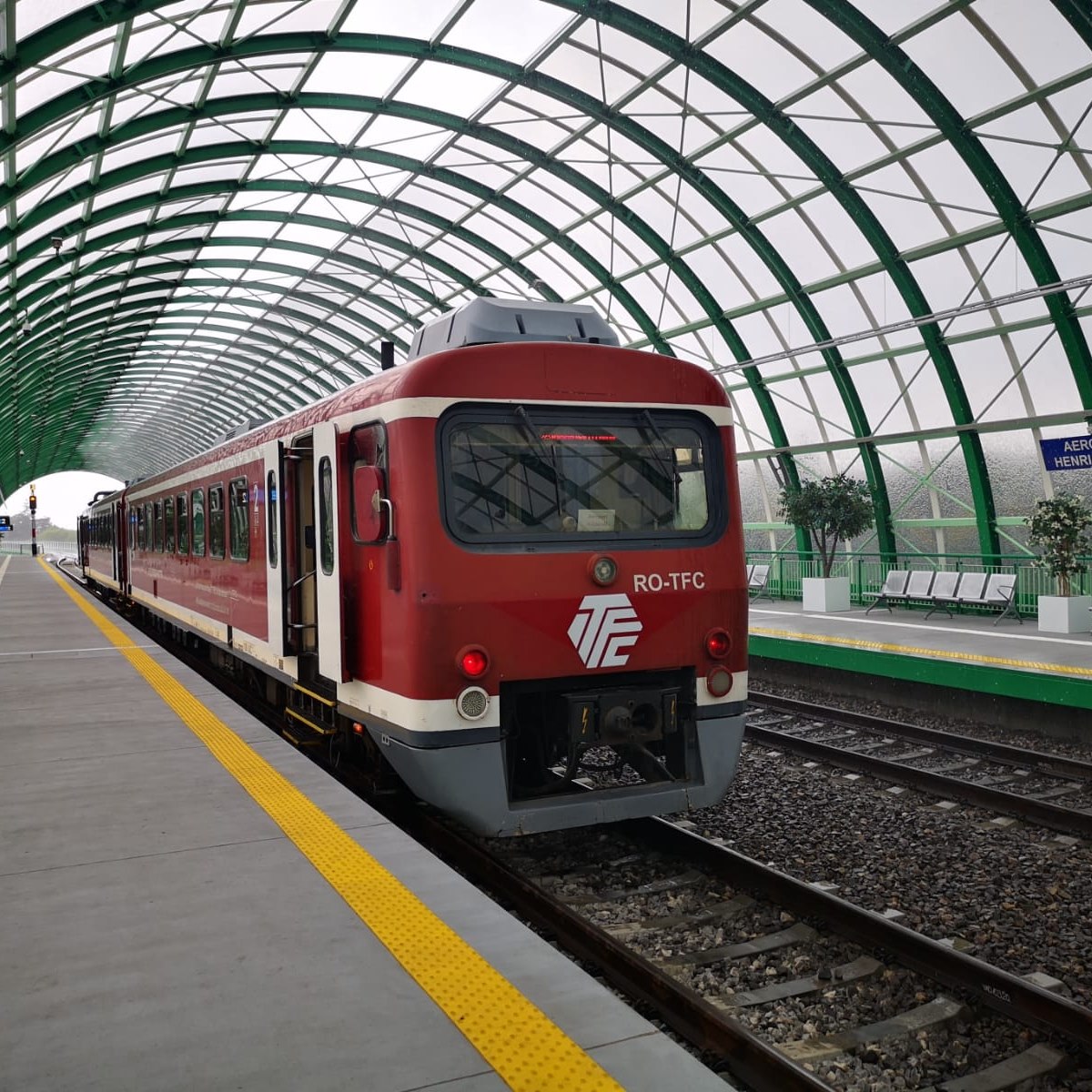 Curse de tren pe ruta Aeroportul Otopeni – Ruse începând din luna martie. Cât va dura o călătorie și care vor fi prețurile
