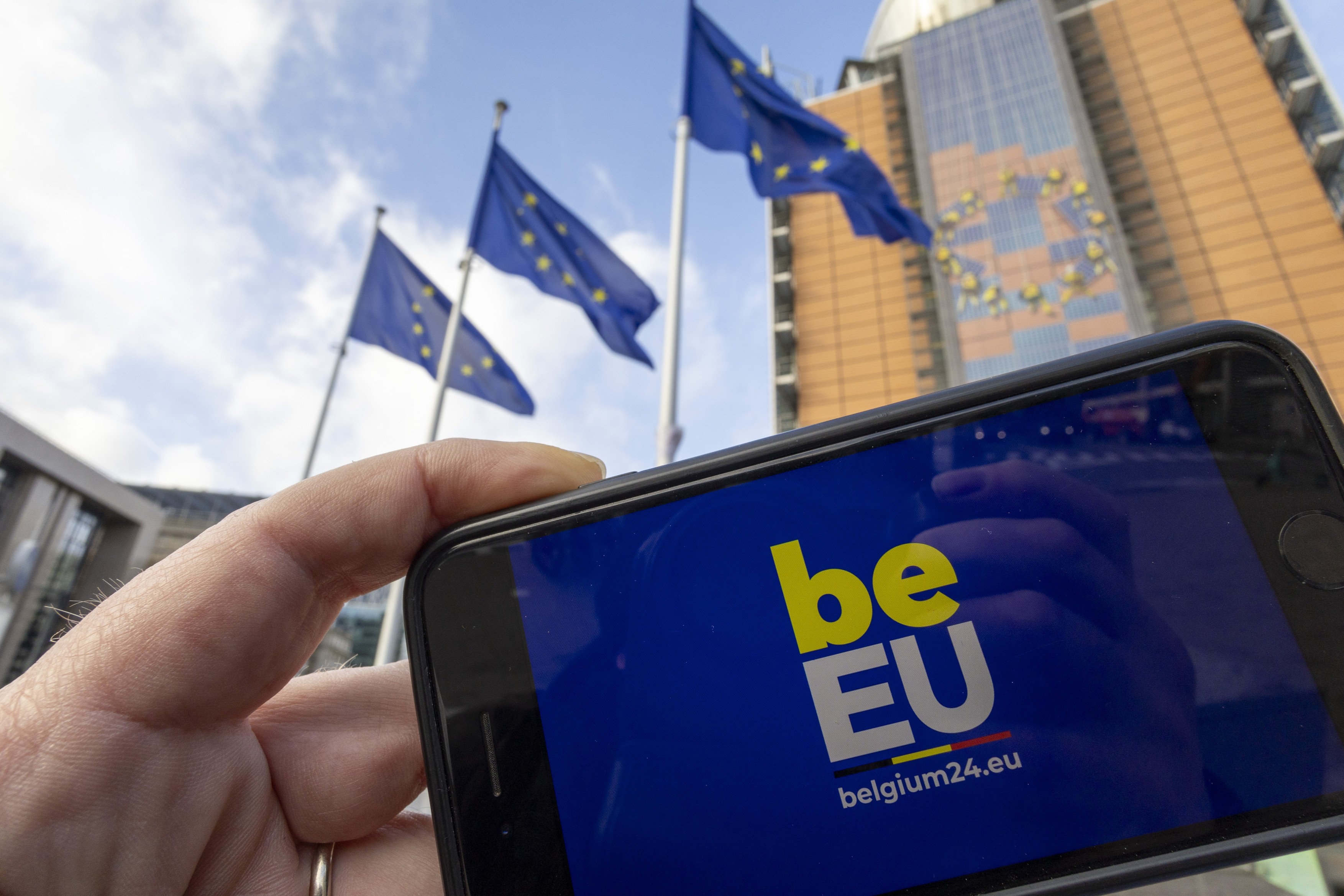 Detaliul audio „jenant” care apare în clipul de lansare a președinției belgiene a UE. „Îi face pe specialiştii în montaj să tresară”