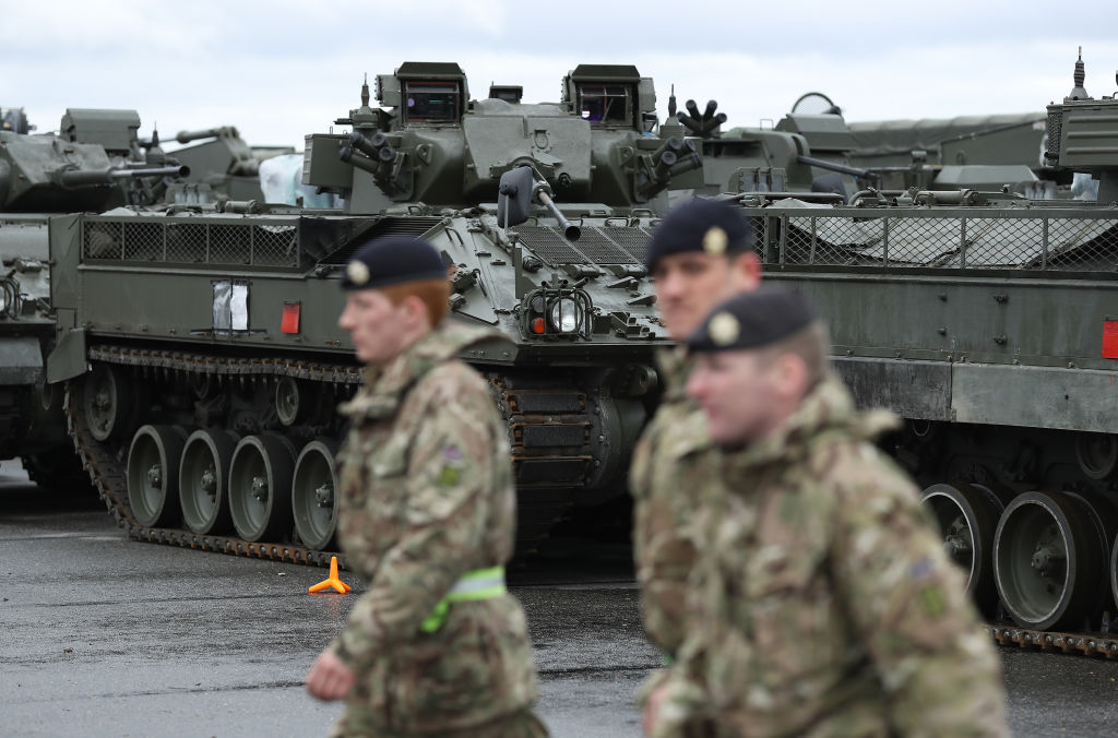 Mobilizare uriașă a trupelor NATO în Europa. Marea Britanie trimite 20.000 de militari, nave de război și avioane de luptă