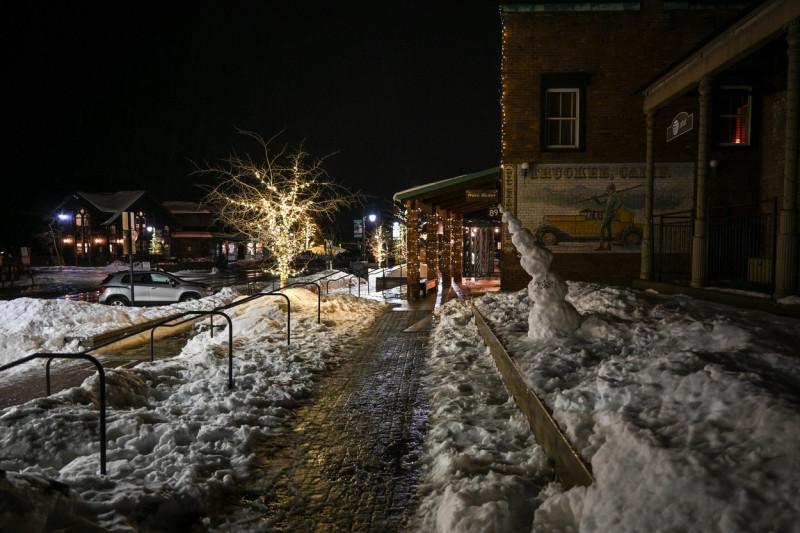 Winter in Truckee and Lake Tahoe of California