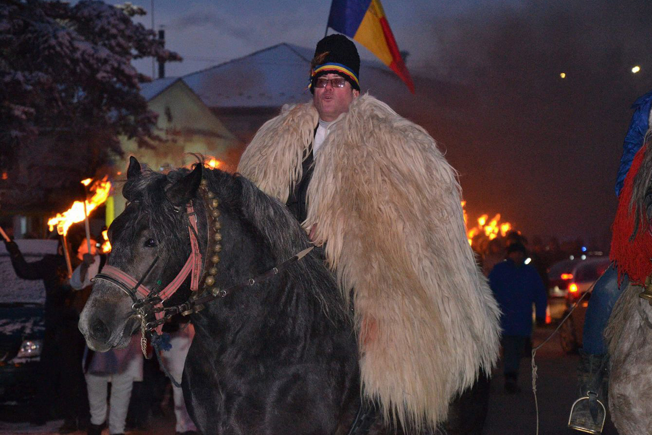 Cine sunt liderii protestelor și ce legături au ei cu AUR, PSD și PNL. Andruș, omul cu căciulă de oaie: ”Doresc să fac politică”