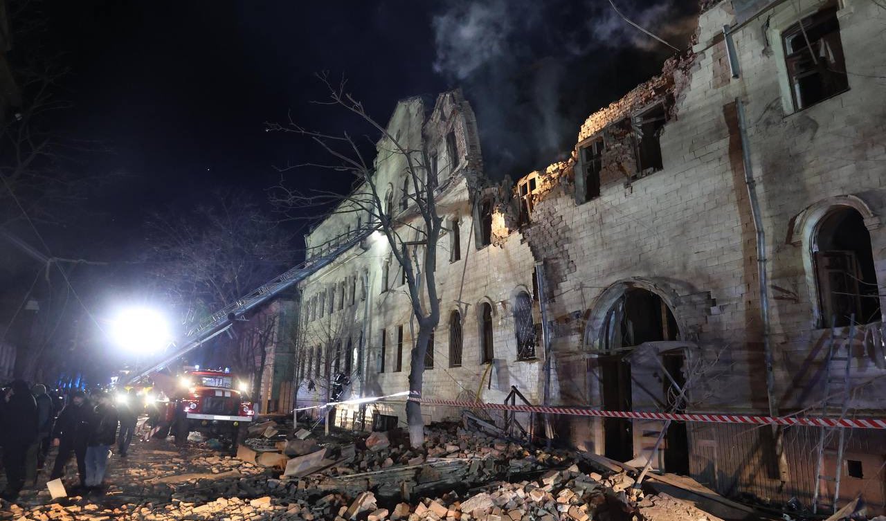 Atac rusesc cu rachete S-300 asupra oraşului Harkov. Cel puțin 17 răniți și mai multe clădiri distruse