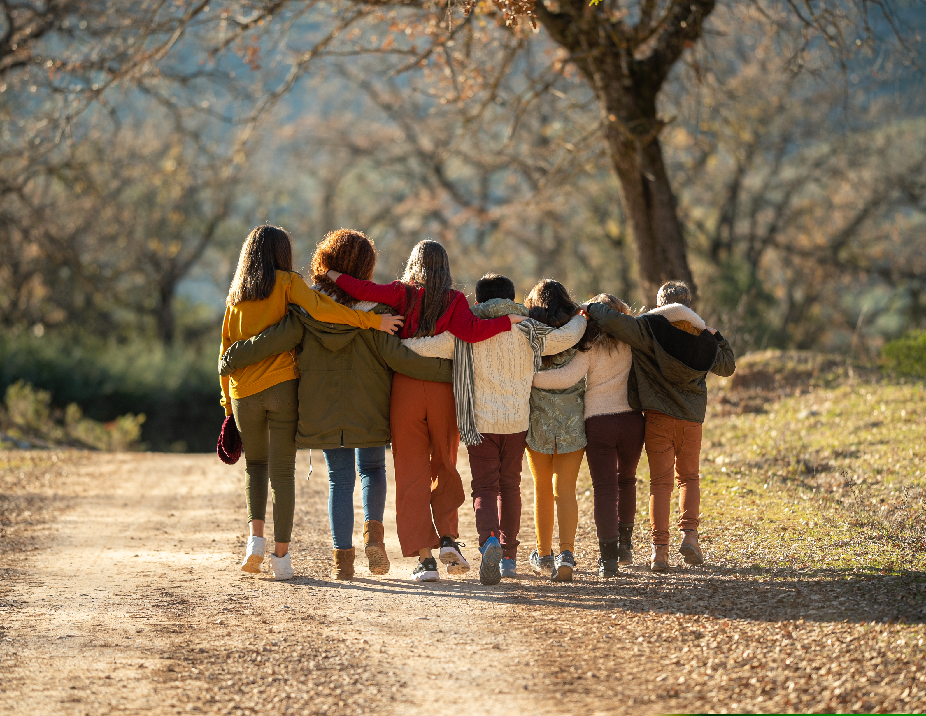 Peste jumătate dintre copiii români vor să plece din țară: Sunt nemulțumiți de condițiile de trai din România (studiu)