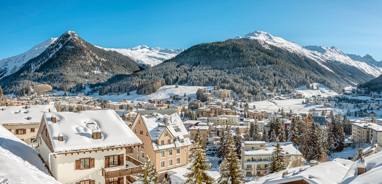 Cum arată stațiunea de schi elvețiană Davos, unde s-au reunit liderii planetei la Forumul Economic Mondial