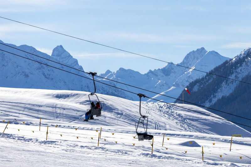 SWITZERLAND DAVOS SNOW SCENERY