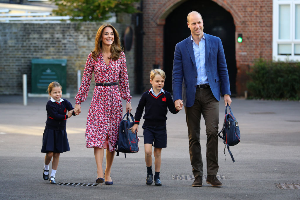 Presa britanică se întreabă de ce Kate, Prințesa de Wales, are nevoie de o spitalizare atât de lungă pentru o operaţie abdominală