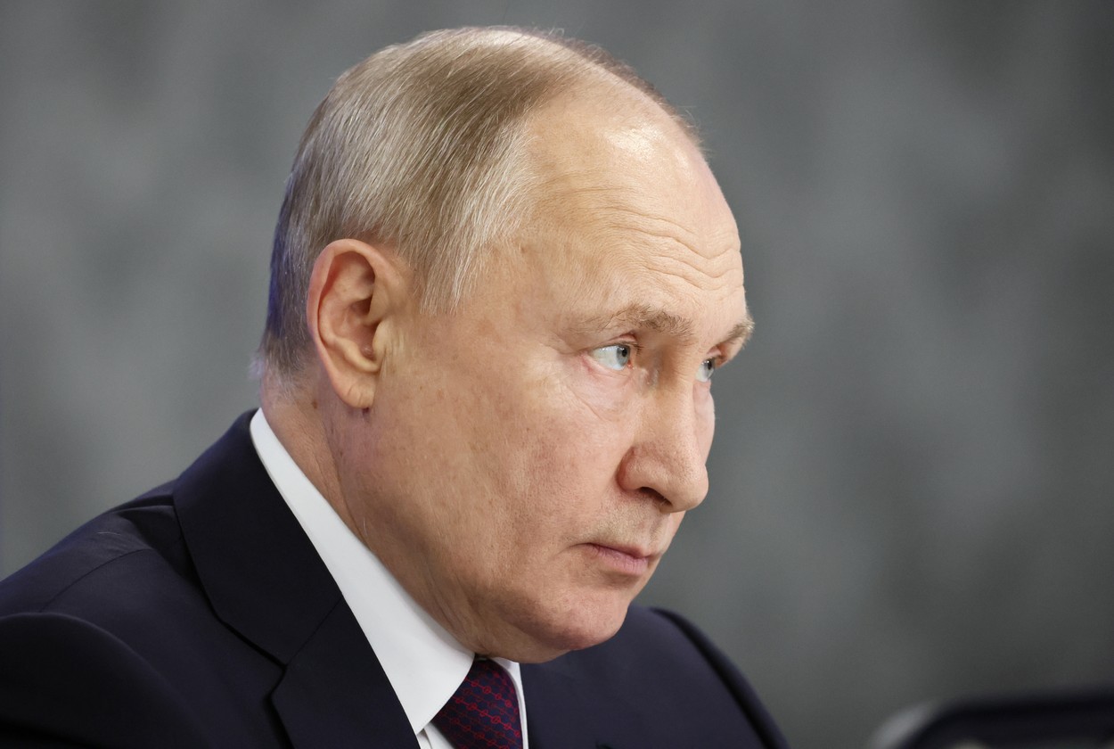 "Gunoaie" și "trădători". Putin ordonă FSB-ului să-i pedepsească pe combatanţii ruşi care luptă alături de Ucraina