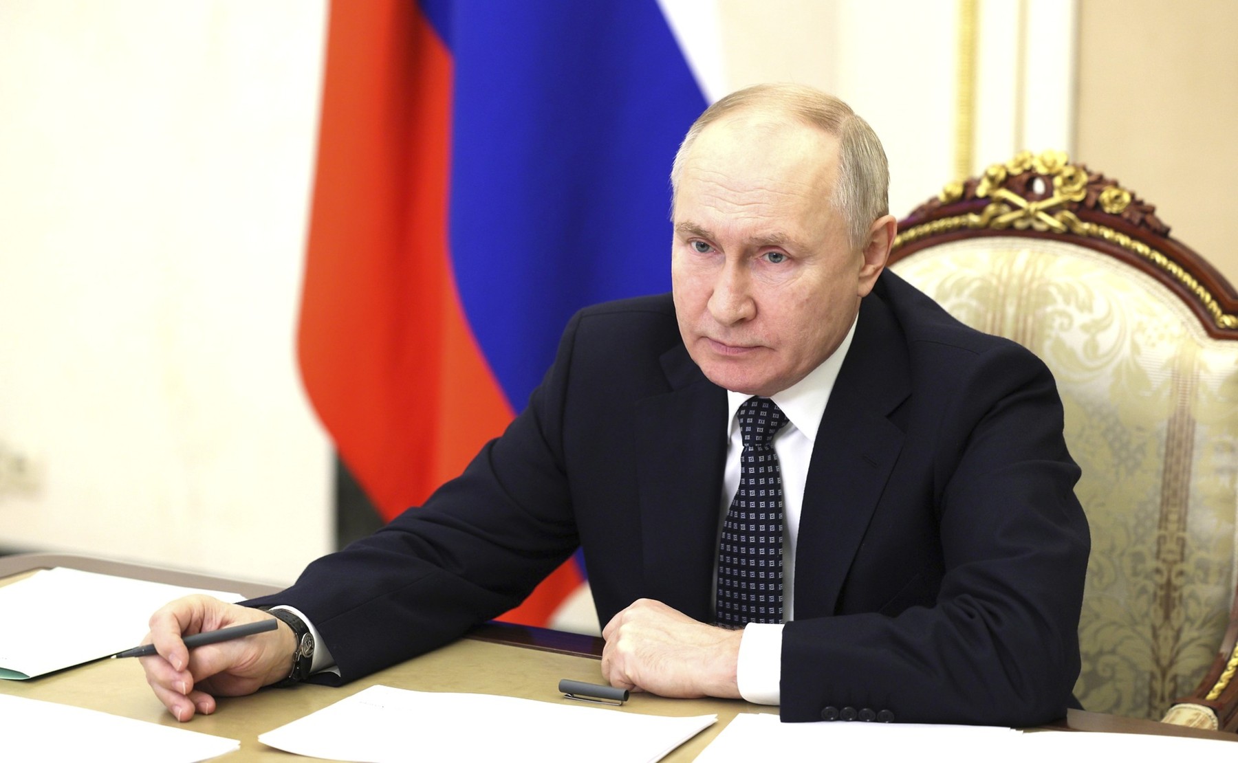 Putin a semnat un decret misterios prin care alocă bani pentru recuperarea fostelor proprietăți ale Imperiului Rus și URSS