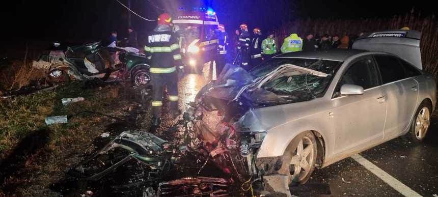 Accident grav în Braşov: Doi oameni au murit şi alți cinci au fost răniți