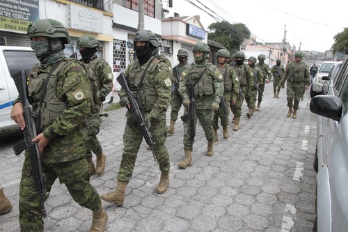 Criză de securitate fără precedent în Ecuador: Preşedintele a declarat stare de „conflict armat intern”