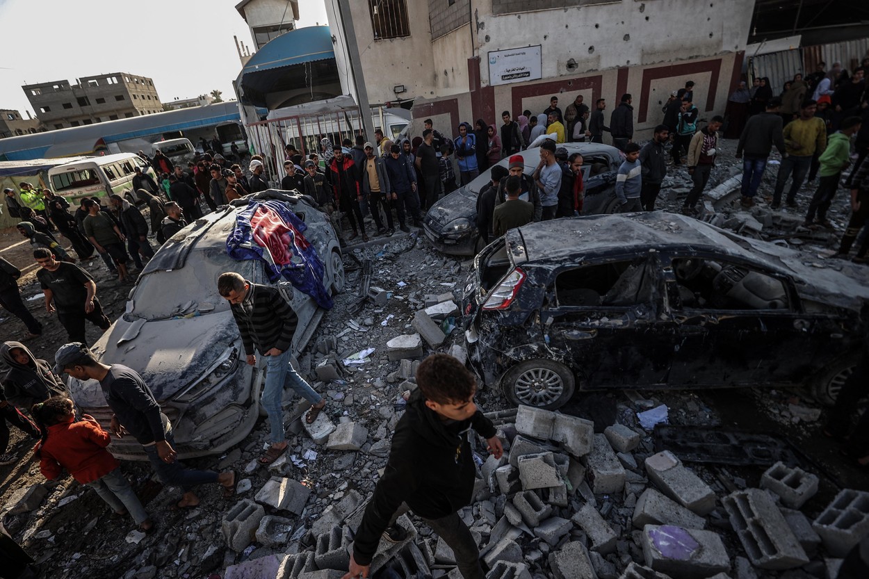 OMS spune că situaţia umanitară din Fâşia Gaza este de nedescris: „Oamenii stau cu orele la cozi pentru a face rost de puțină apă”