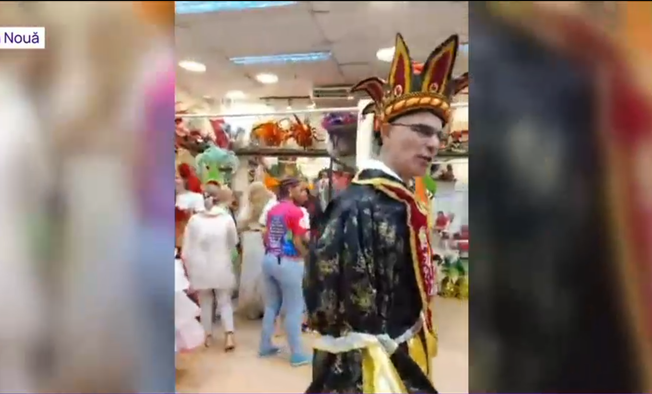 Subprefectul Vasluiului a fost surprins în costum de „joker” în Brazilia, în timp ce drumurile din județ erau blocate de zăpadă