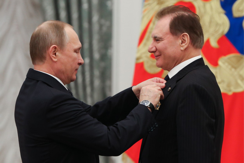 Crioterapie, porci „pitici” și organe imprimate 3D: Culisele misiunii de 26 de miliarde de dolari a lui Putin pentru a trăi veșnic 2 Russian President Putin presents state awards