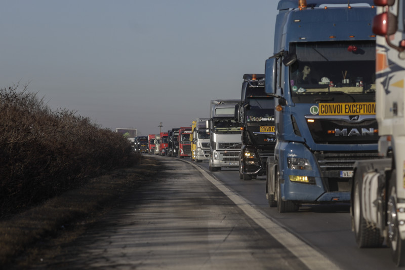 protest-t5ransportatori-camioane-centura-bucuresti_INQUAM_Photos_Octav_Ganea