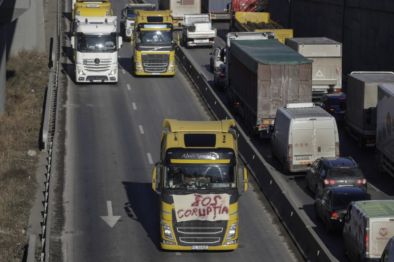 protest-transportatori-camioane-centura-bucuresti_INQUAM_Photos_Octav_Ganea1